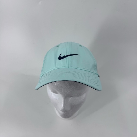 Nike Black and Green Legacy 91 flight weight Hat with Iconic Swoosh - Picture 2 of 6